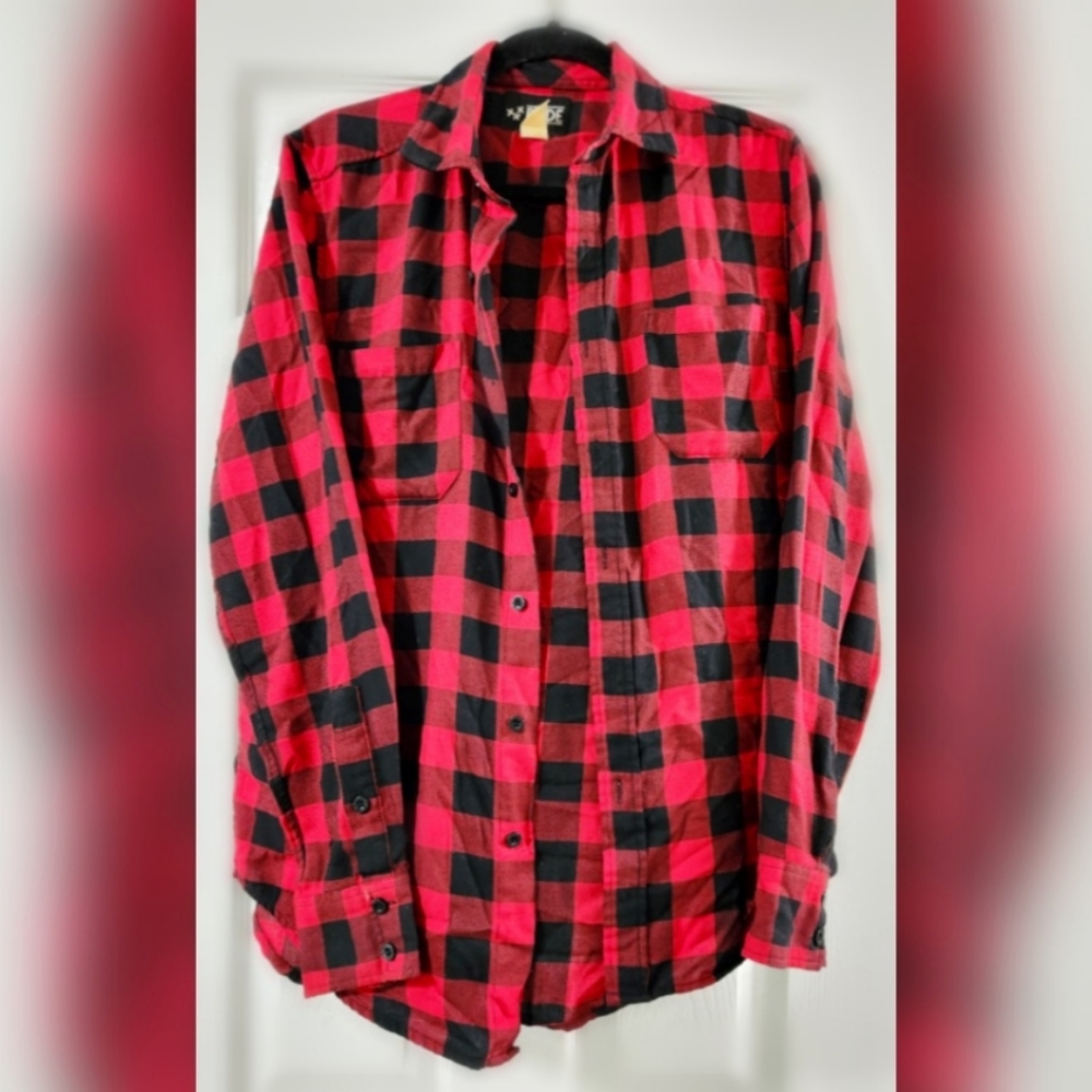 Small Long Sleeve Red & Black Plaid Button-up